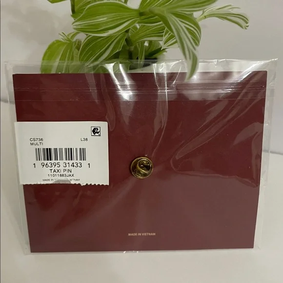 NWT Coach Yellow Taxi Pin - Picture 3 of 6